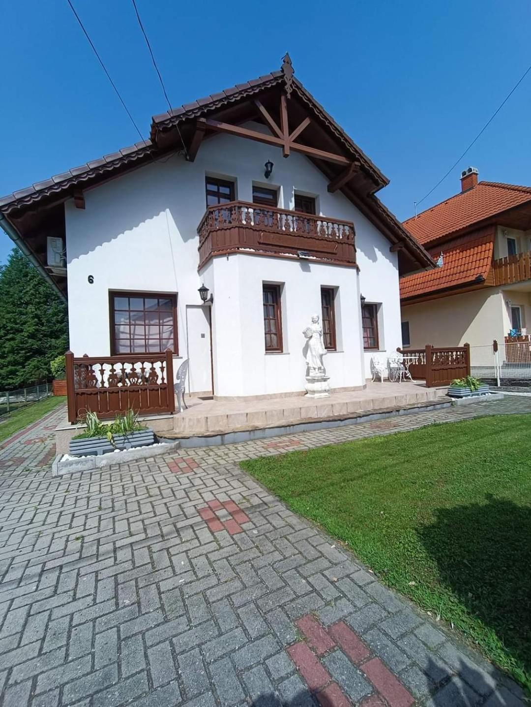 Rozsa Apartman Zalakaros Apartment Екстериор снимка